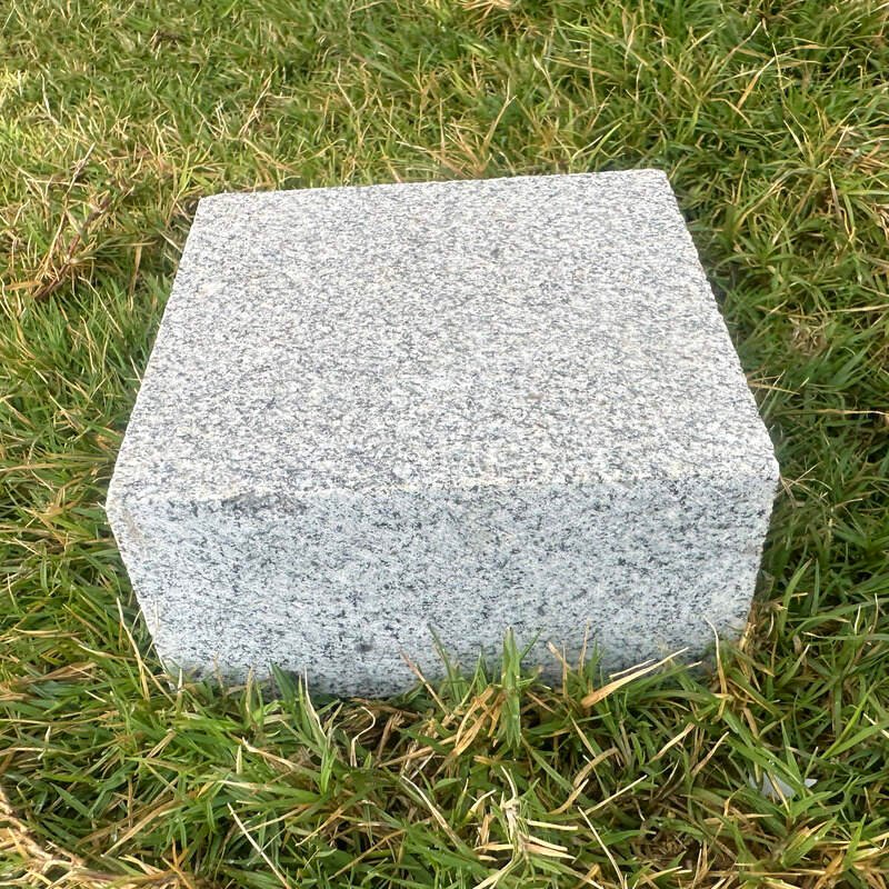 Grey Granite Cobblestone Setts Dry